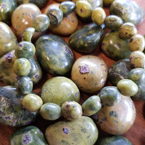 Atlantisite (aka Stitchtite & Serpentine)