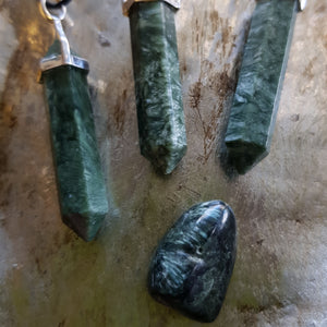 Seraphinite