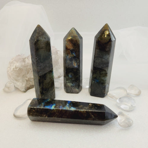 Labradorite Polished Point (assorted. approx. 9.3-10x2.7-3x2.2cm)