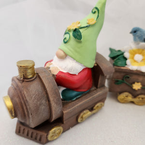 Gnome Train with Carriages