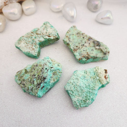 Chrysoprase Rough Rock (assorted. approx. 4.8-5.8x3.2-4.2cm)