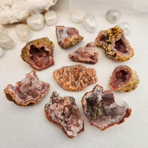 Pink Chalcedony Geode Piece (assorted. approx. 3.4-6.5x5.4-8.4cm)