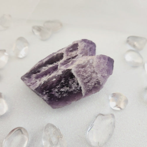 Amethyst Cathedral Natural Point (assorted. approx. 7-7.5x5.3-5.7x3-3.4cm)