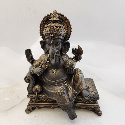 Ganesh sitting on Lounger (approx 18.5cm x15cm)