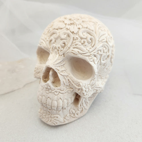Engraved Skull White Resin (approx. 9x13x10cm)
