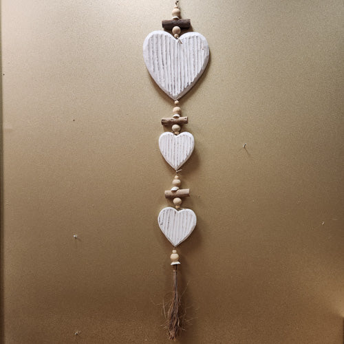 Hanging 3 Whitewash Hearts with Driftwood (approx.16x85cm)