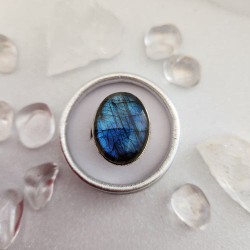 Labradorite Ring (oval. set in sterling silver)