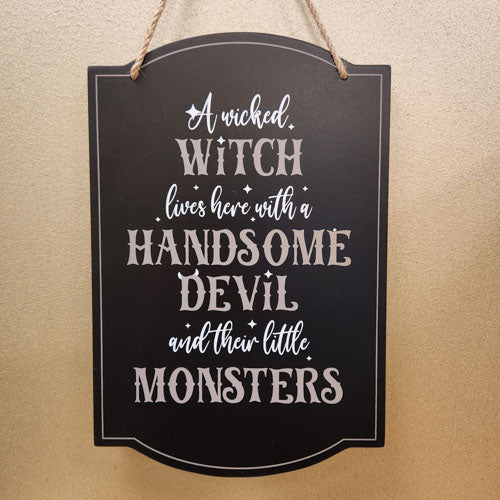 Wicked Witch Family Sign (approx. 30 x 20cm)