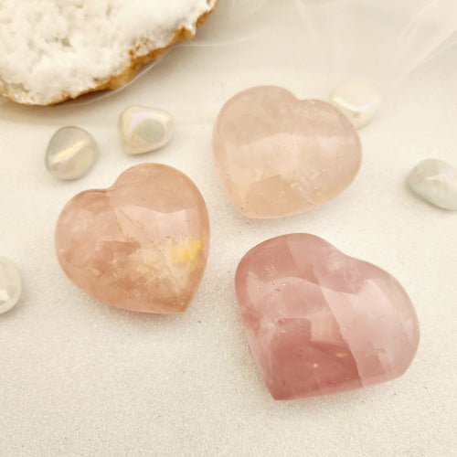 Rose Quartz Heart (assorted. approx. 4x4.5cm)
