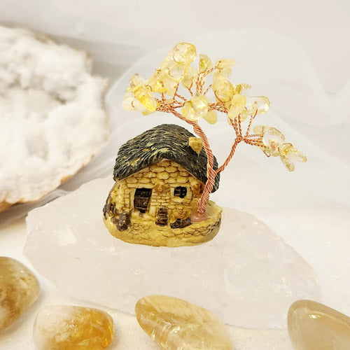 Fairy Cottage with Citrine Tree (approx. 6x5cm)