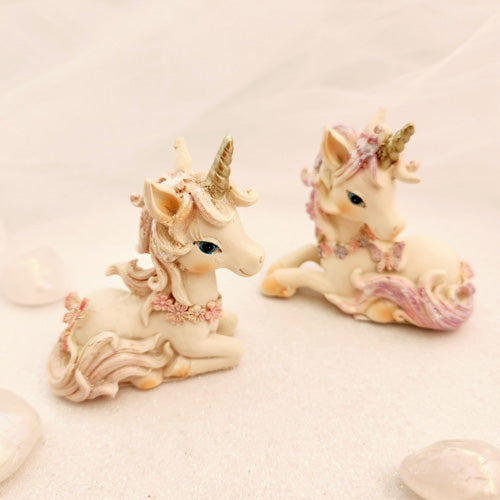 Small Resting Unicorn (assorted. 7.5cm)