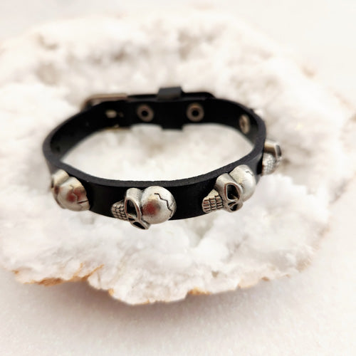 Skull & Leather Bracelet with Buckle (approx. 23cm long)