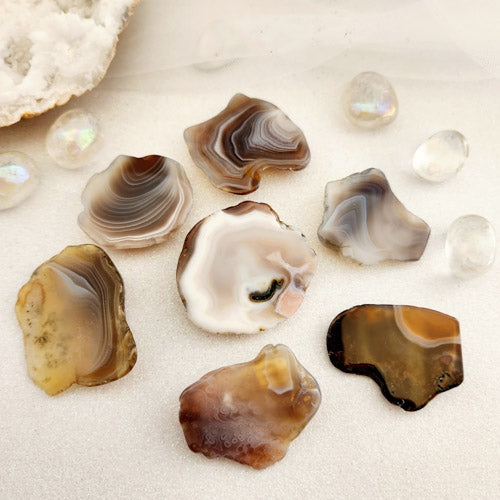 Agate Polished & Rounded Slab (assorted. approx. 4-5.1x3.5-4.7cm)