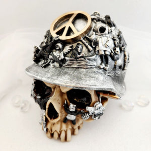 Peace & War Skull