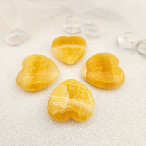 Orange Calcite Heart (assorted. approx. 3.8-4x3.9-4.1cm)