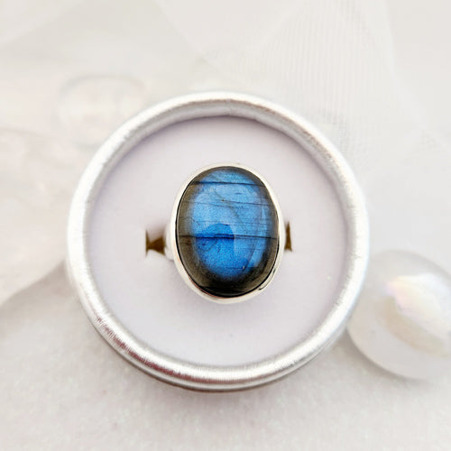 Labradorite Oval Ring (sterling silver)