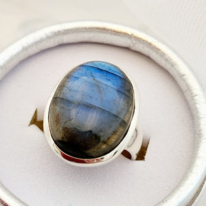 Labradorite Oval Ring