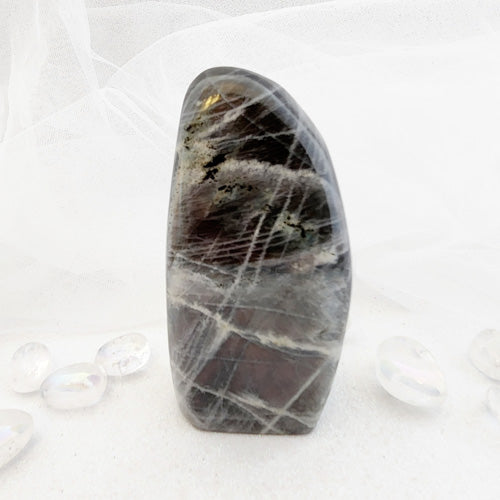 Labradorite Polished Free Form with Purple Hue (approx. 12.1x6x4.2cm)