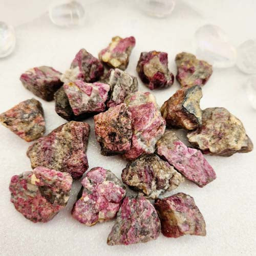 Pink/Red Tourmaline in Quartz Rough Rock (assorted. approx. 2.4-4.1x1.6-3.1cm)