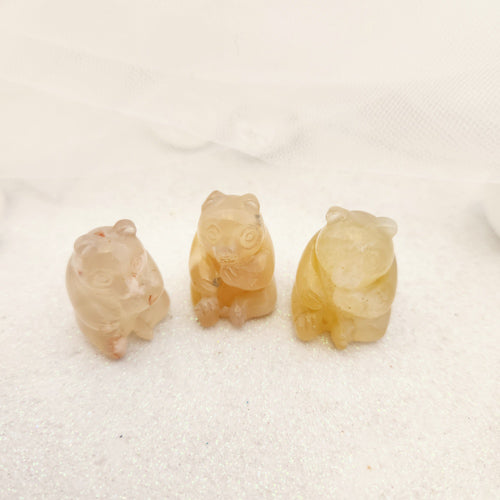 Blossom Agate Bear (assorted. approx. 3x2.2cm)