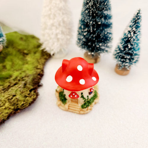 Red Mushroom Cottage for your Fairy Garden (approx. 4x4cm)