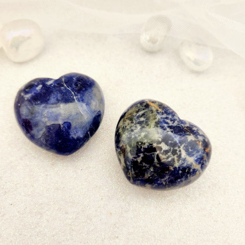 Sodalite Heart (assorted. approx. 4.3-4.4x4.5-4.6cm)