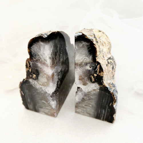 Agate Bookends (combined. approx. 11.3x20.8x5.4cm)
