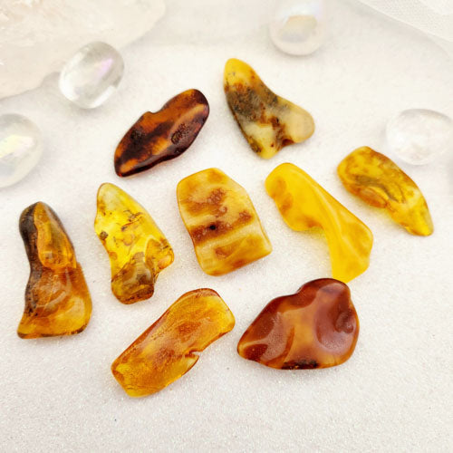 Baltic Amber Free Form (assorted. approx. 3.5-4.7x1.6-2.6cm)