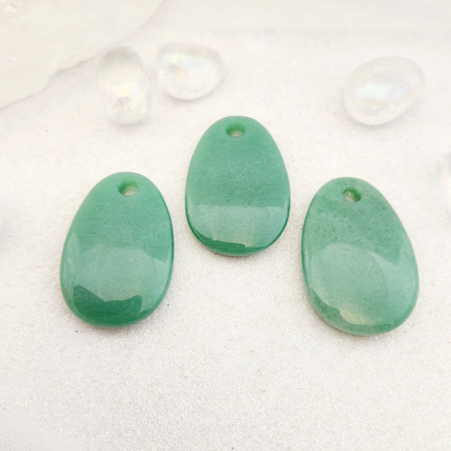 Green Aventurine Oval Pendant (assorted)