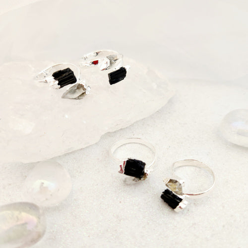 Black Tourmaline & Quartz Ring (assorted. silver metal. adjustable)