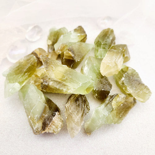 Green Calcite Rough Rock (assorted. approx. 4.5-6x2-3.4cm)