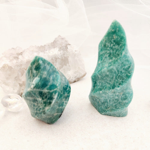 Amazonite Flame (assorted. approx. 6.6-8.7x4.1-4.3cm)