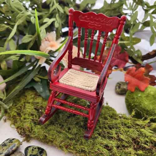 Fairy Garden/Dolls House Rocking Chair (approx. 10.5x5x6.5cm)