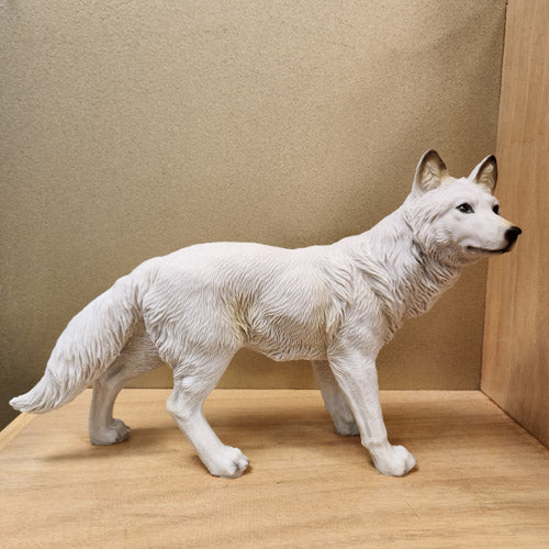 White Wolf Standing (approx. 40 x  24cm)