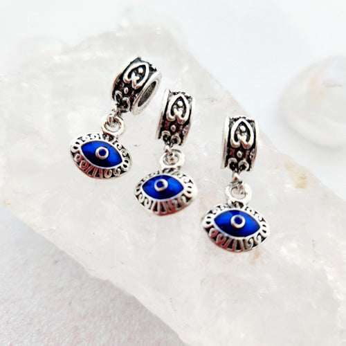 Blue Eye aka Evil Eye Pendant (enamel. silver metal)