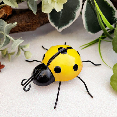 Ladybug Yellow & Black (approx 10x10.5x5cm)