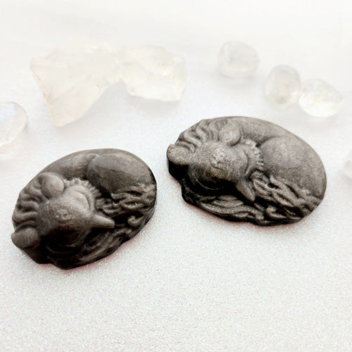 Silver Sheen Obsidian Fox (assorted. approx. 5.5-6.5x4.2-5)