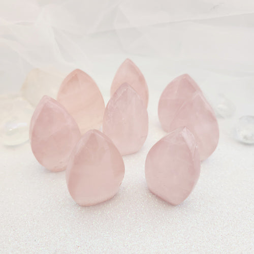 Rose Quartz Flame (assorted. approx. 4.5-5.2x2.9-3.4cm)