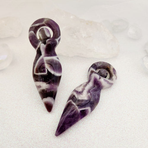 Chevron Amethyst Goddess (assorted. approx. 9.2-9.3x3.1cm)