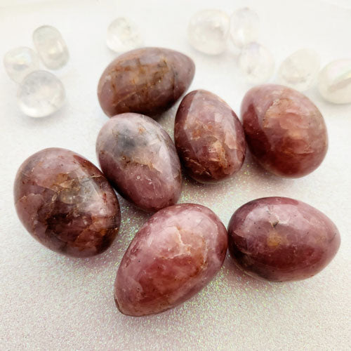 Unusual Rose Quartz Egg (assorted. approx 4.6-5x3-3.5cm)