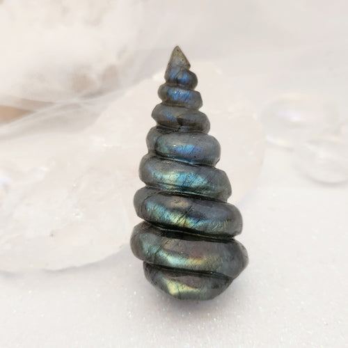 Labradorite Twist Carving (approx 6.6x3.2cm)