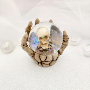 Skull Snow Globe