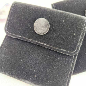 Velvet Pouch w. Snap Button