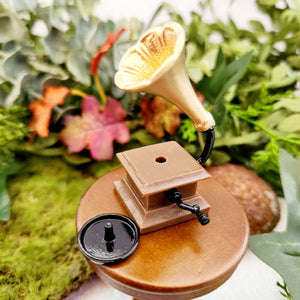 Tiny Phonograph for Fairy/Dolls House