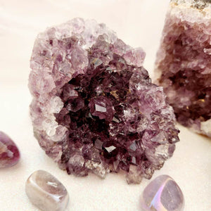 Amethyst Standing Cluster (assorted. approx. 8-9.3x6.4-8.1cm)