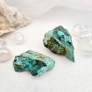 Chrysocolla Rough Rock (assorted. approx. 6.2-6.8x4.5-5.2cm)