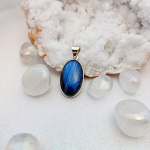 Labradorite Oval Pendant