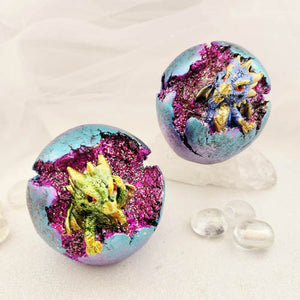 Baby Dragon In Geode Ball w. LED
