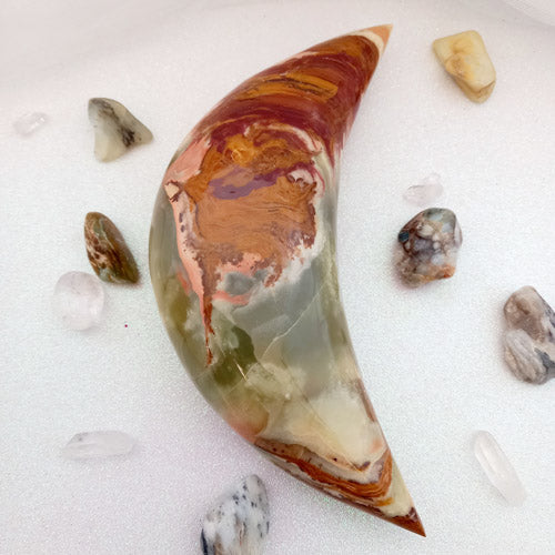 Banded Calcite aka Marble Onyx Crescent Moon (approx. 19.3x6.6cm)