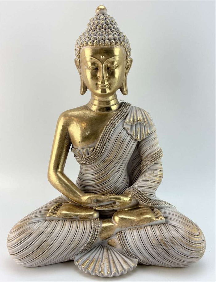 Beige & Gold Meditating Buddha (approx. 32x24cm)
